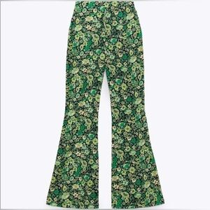 ZARA Women Size Small Pants Green Floral Print Flare Pull On High Rise Stretch